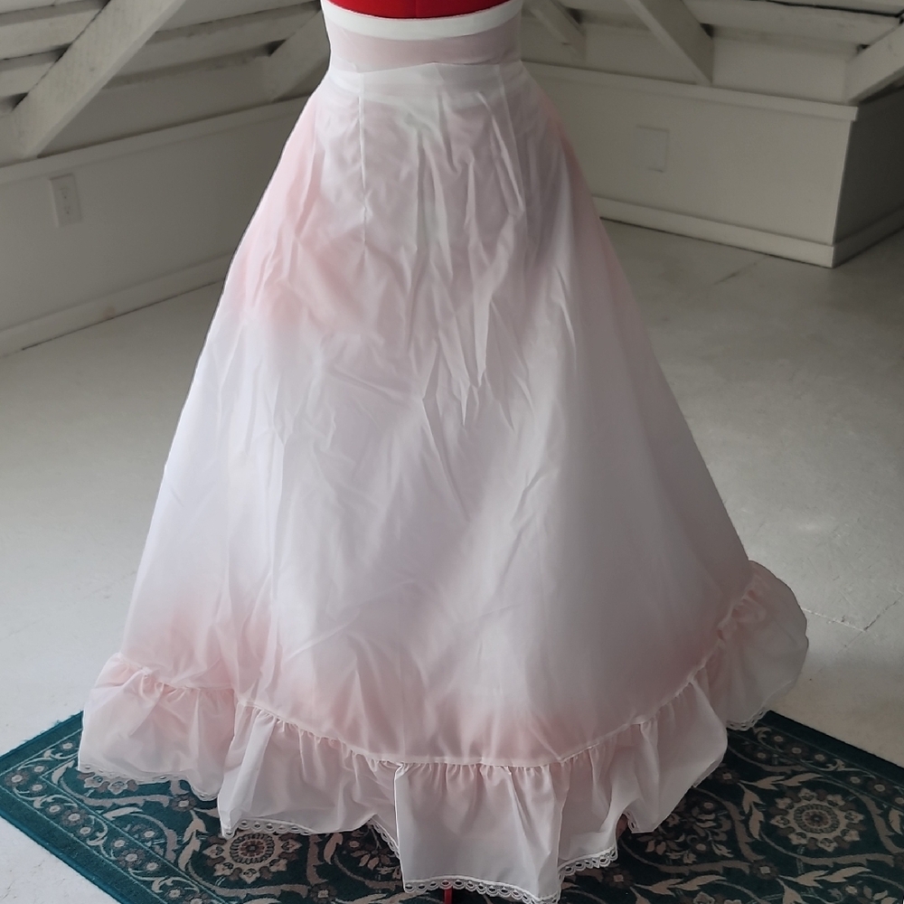 Elegant Pink Women's Skirt